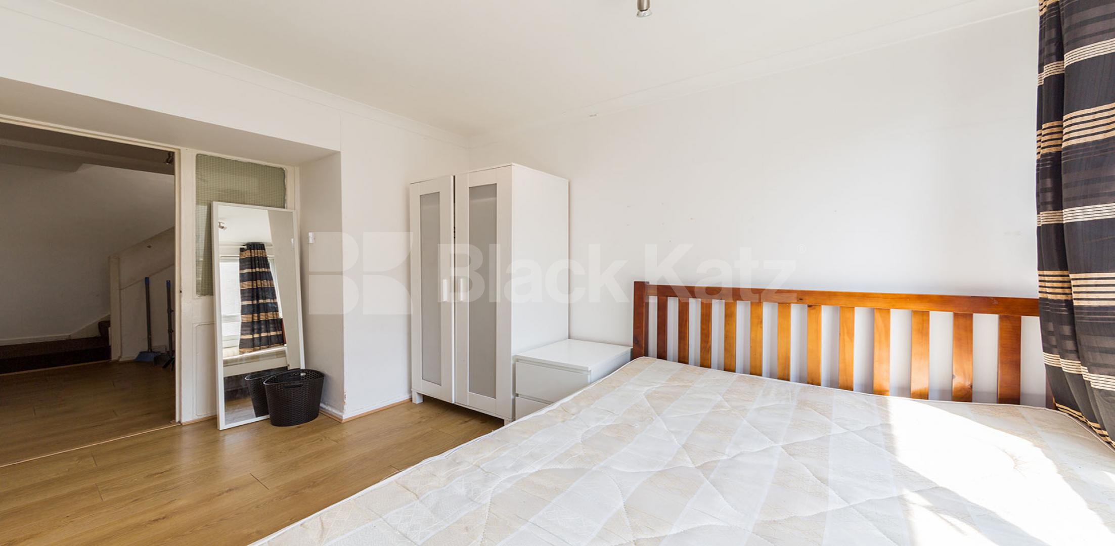 Modern recently refurbished 3 bed in Ladbroke Grove Shalfleet Drive, LADBROKE GROVE